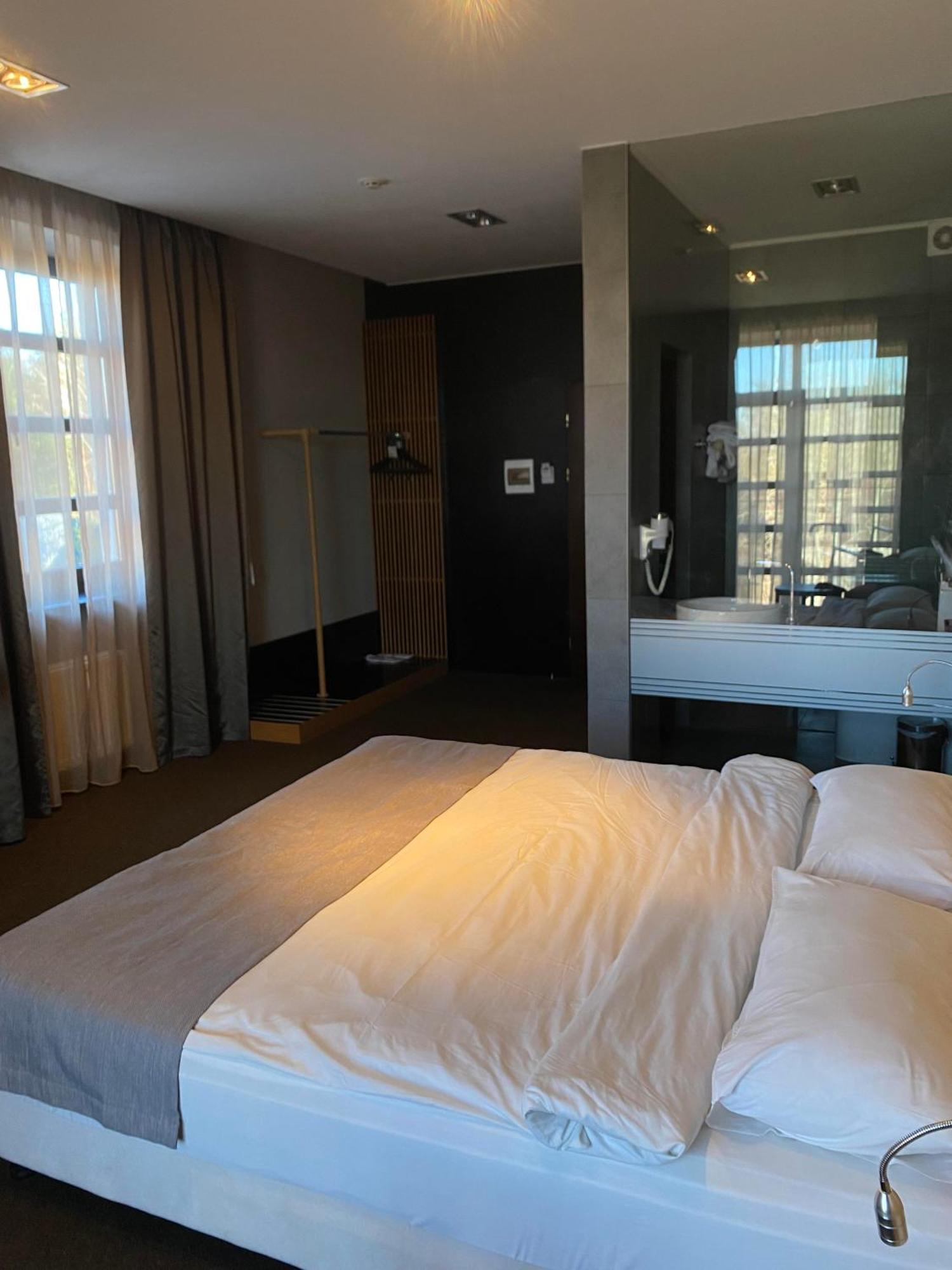 Park Hotel Switzerland Obariv Ngoại thất bức ảnh