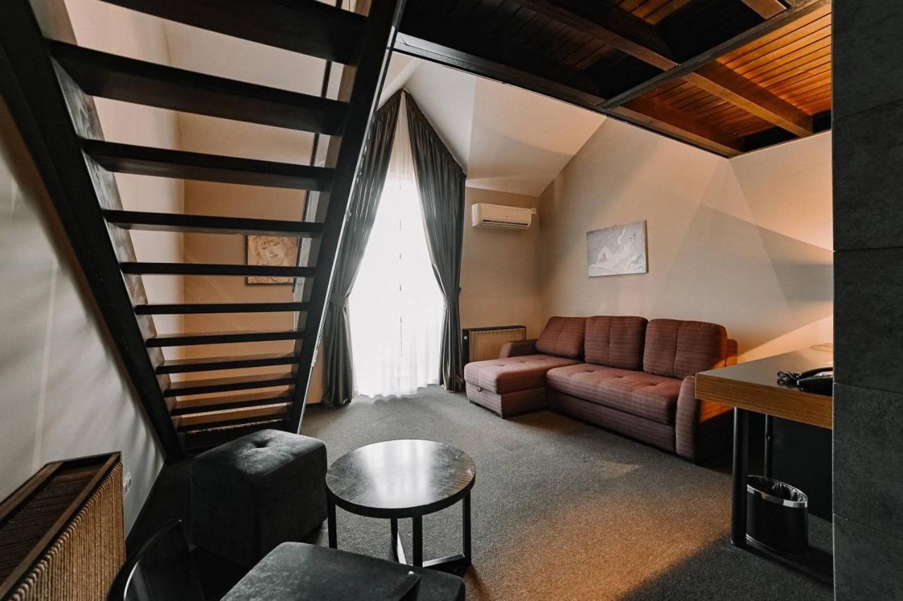 Park Hotel Switzerland Obariv Ngoại thất bức ảnh