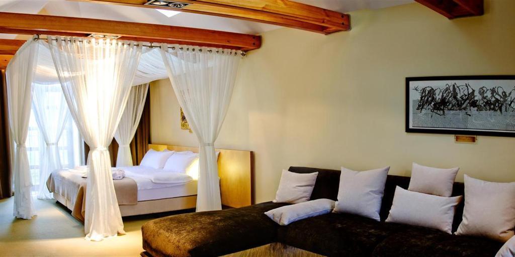 Park Hotel Switzerland Obariv Phòng bức ảnh